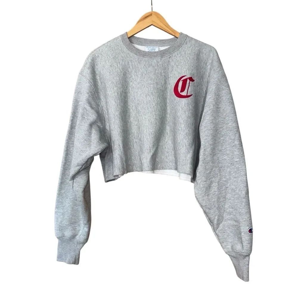 Champion gray reverse weave old English script cropped sweatshirt XL